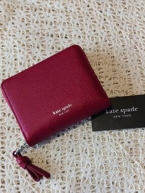 kate spade♤~ Cherry Red Pebbled Leather Zip Wallet - NWT